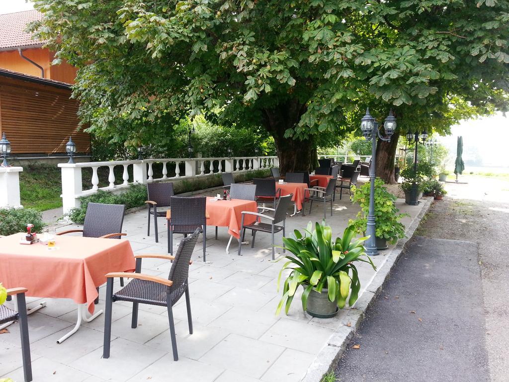 Seewirt Zell am Moos Exterior foto